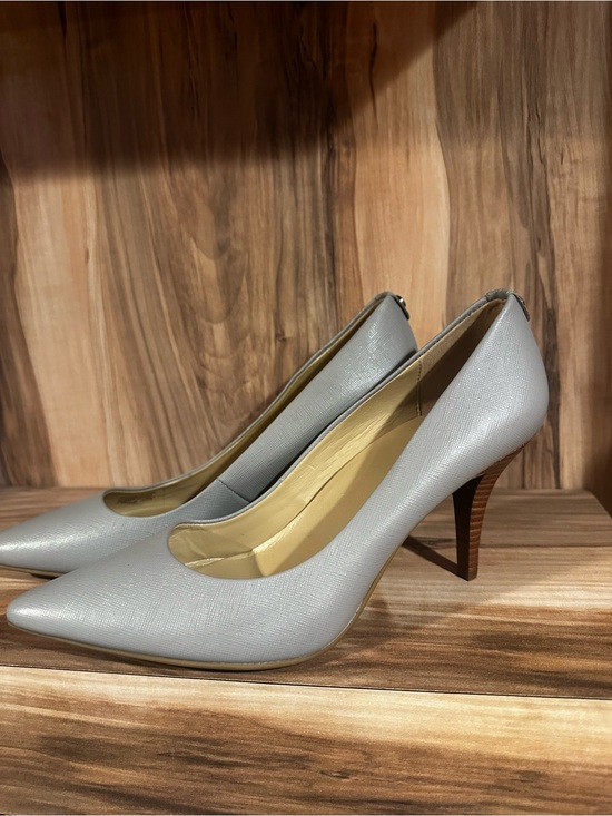 Michael Kors Shoes - Michael Kors Gray Pointed-Toe Leather Pumps